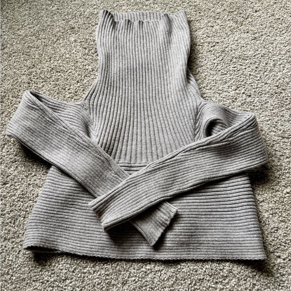 Cider Light Gray Ribbed Turtleneck Sweater